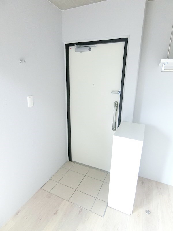 ルシオ北千住 玄関