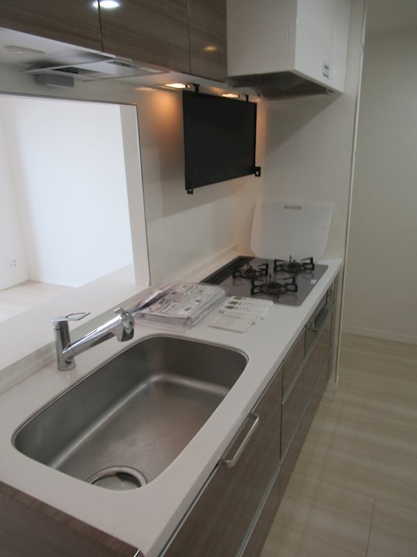 フュージョナル北綾瀬 キッチン