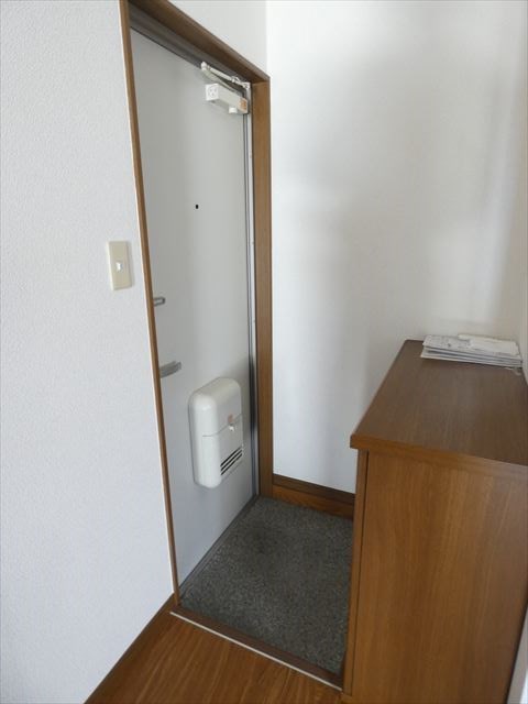 ヒラノコーポ   玄関