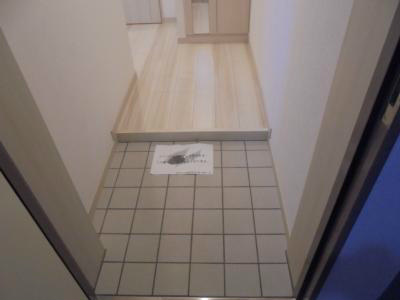 ローズウッド篠崎 玄関