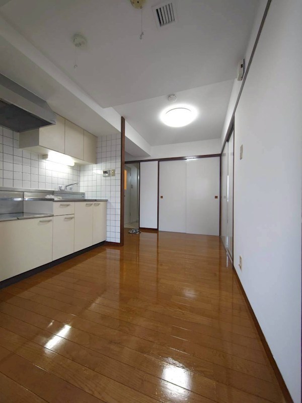 クリスタル３ リビング