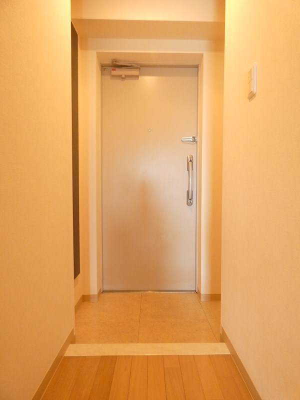 アルコバレーノ 玄関