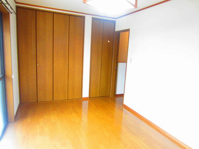 セピアコート ベッドルーム