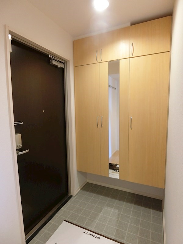 ル・ブラン立花 玄関