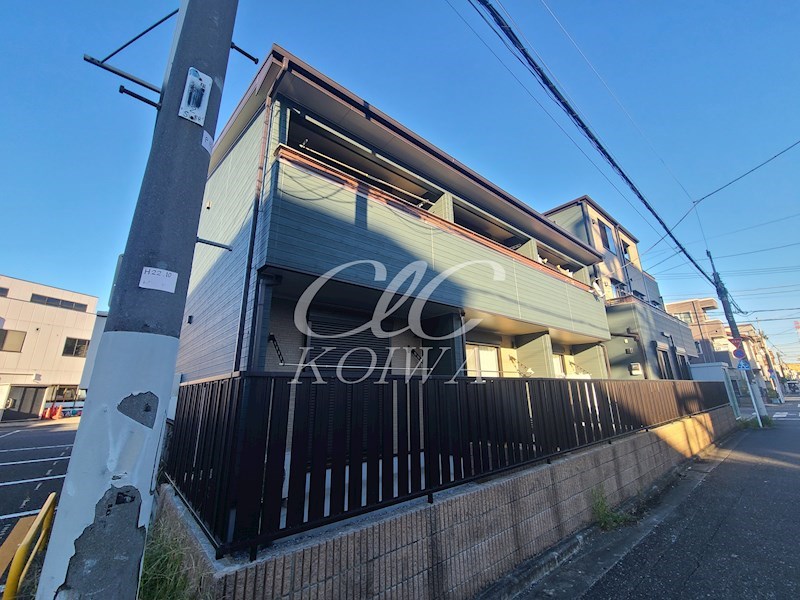 エイトラックス 外観