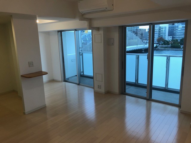 プラウドフラット隅田リバーサイド  リビング