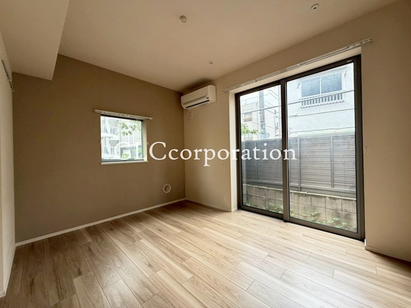 東駒形１丁目メゾン リビング