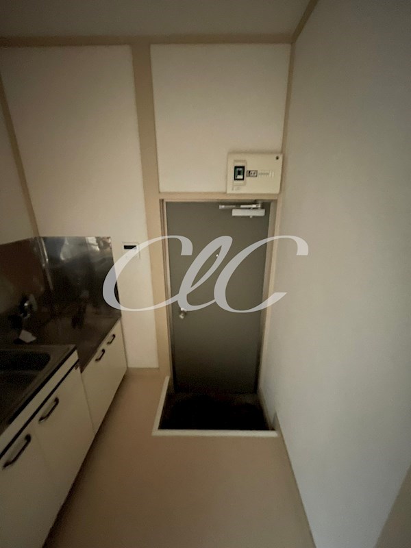 山口アパート  玄関