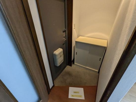 榎本ハイデンス 玄関