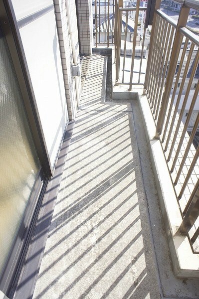 マンション・コイムⅤ  ベランダ