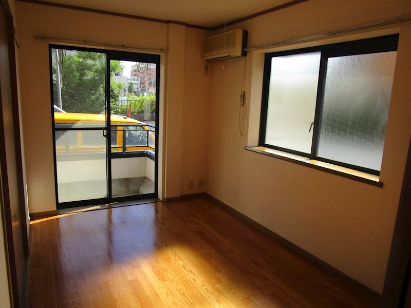 磯貝マンション ベッドルーム