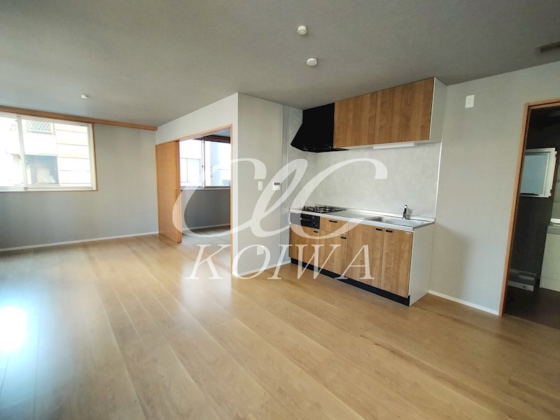 アウンザスイ リビング