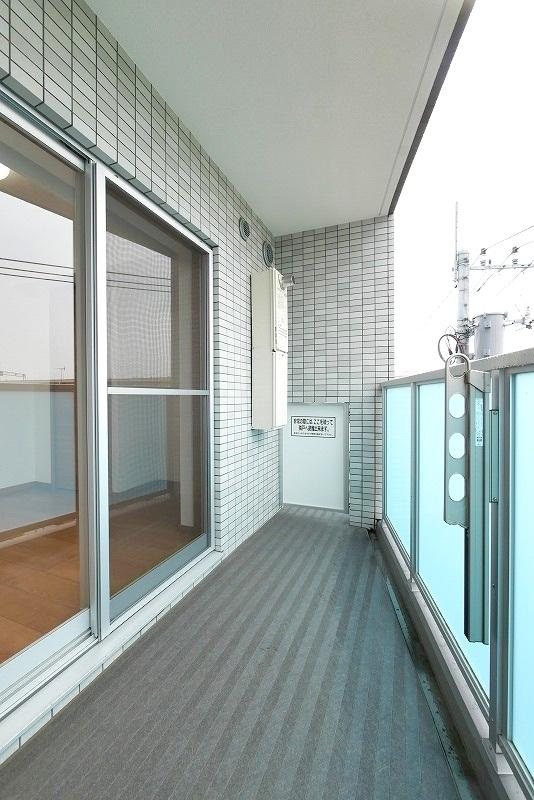 ペアパレス六町1号館 ベランダ