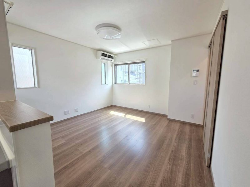 田端3丁目戸建 リビング