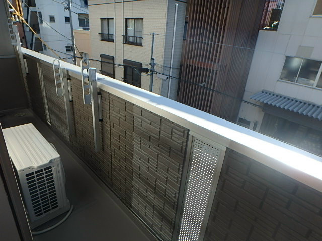 フォレストヤマザキ      ベランダ