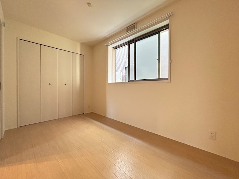 ミコ　ケヤキ ベッドルーム