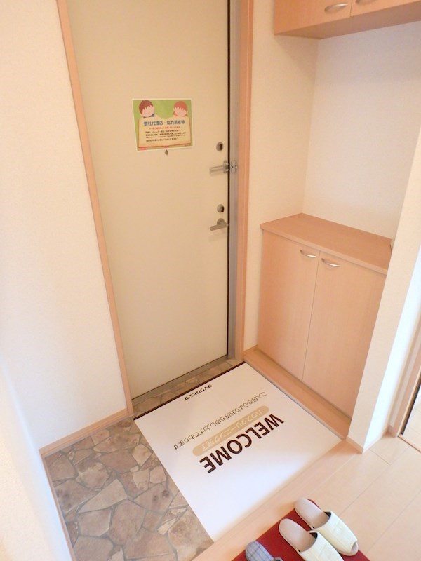 ファミール21 玄関