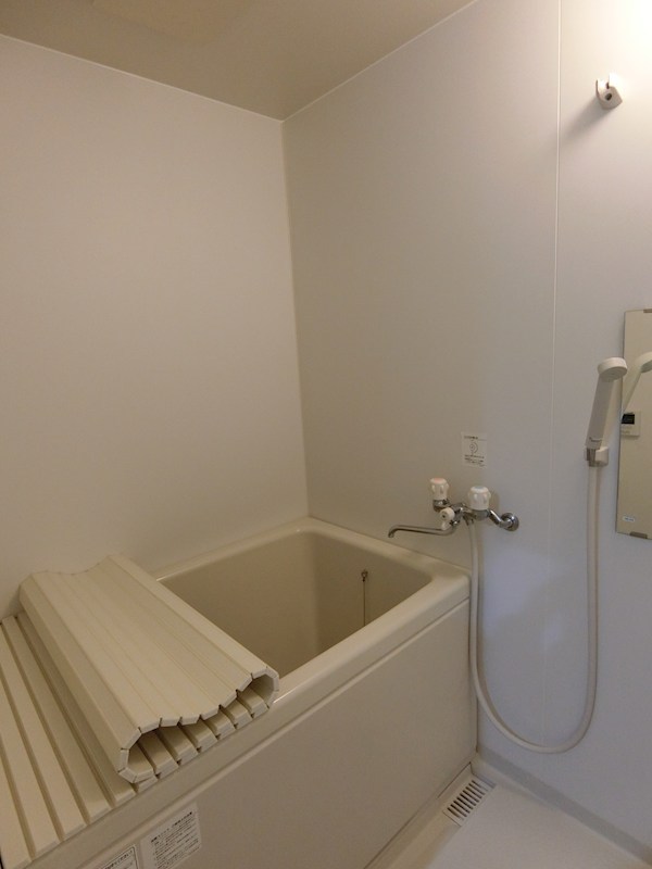 メゾネットK 風呂画像