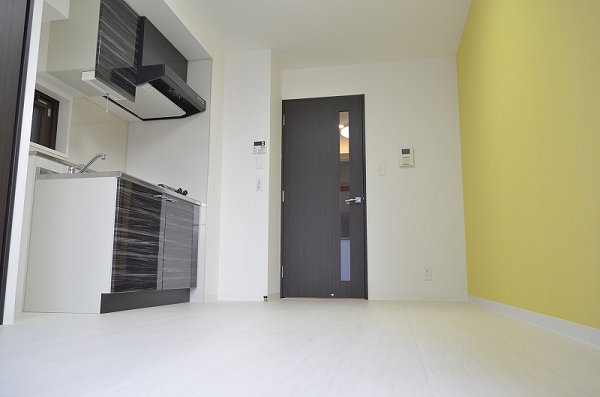 Ｎ・ＴＲＵＳＴ　Ⅵ リビング