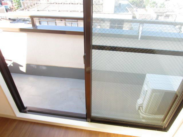 三幸ハイツ ベランダ