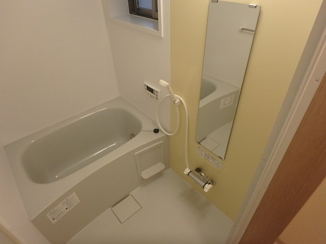 リアメゾンＴＨ 風呂画像