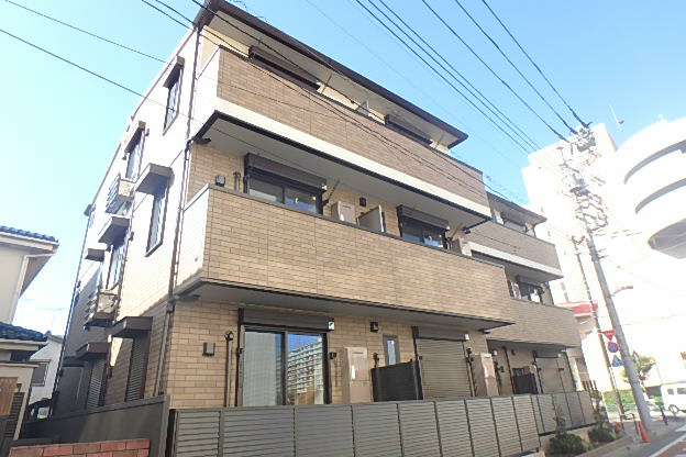 ダ　アン　ア　シス    外観