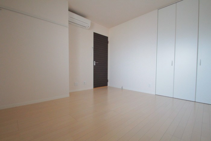 Emile　(エミール)  ベッドルーム