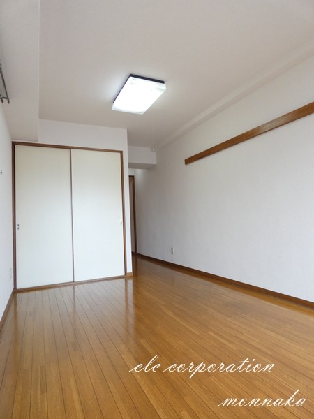 小西ビル リビング