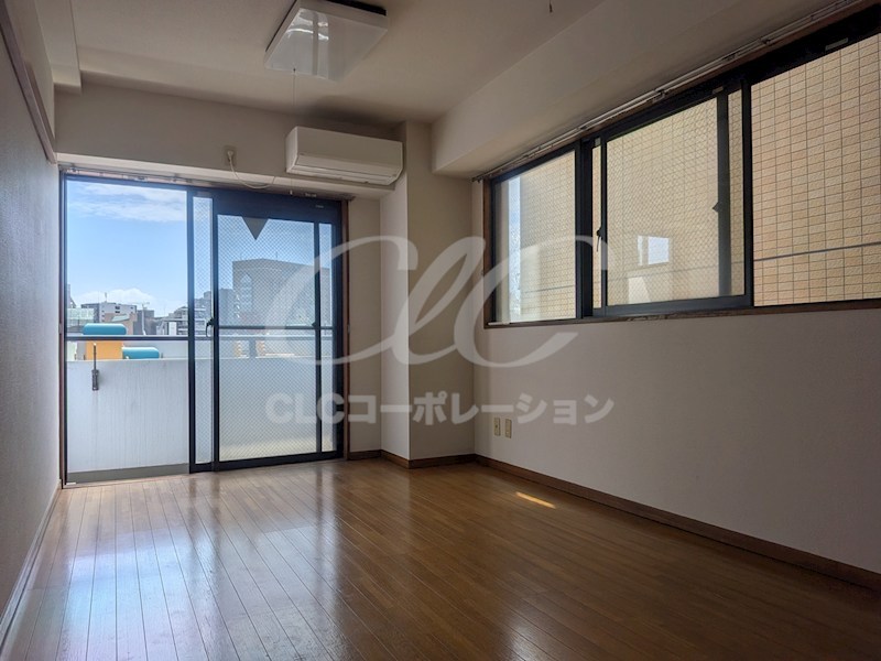 小西ビル リビング