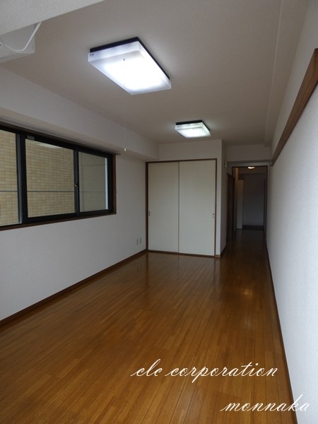 小西ビル ベッドルーム