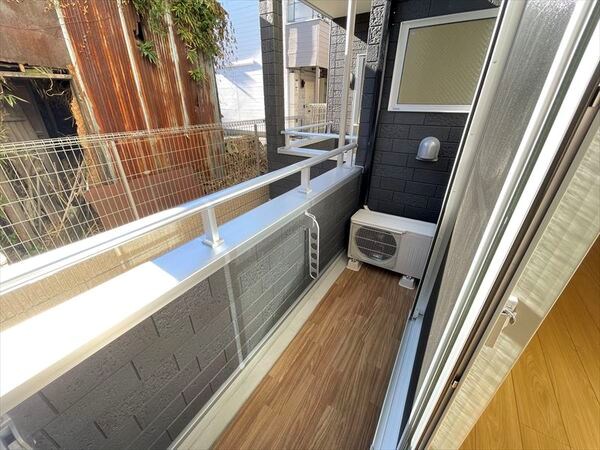 アネシス・ロジェ  ベランダ