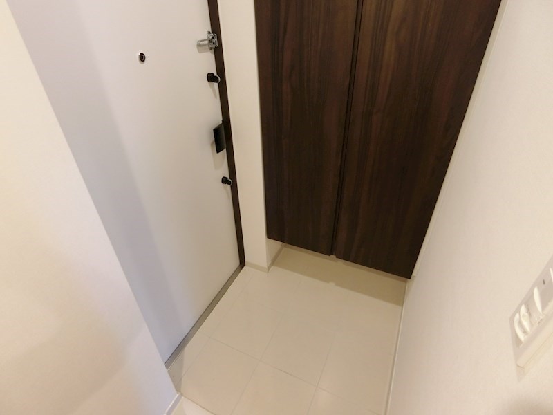 クレヴィアリグゼ日暮里  玄関