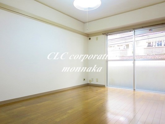 行平ビル  リビング