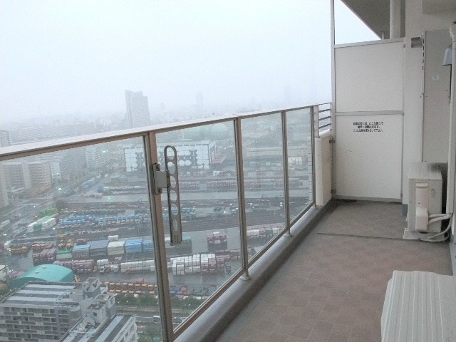 ロイヤルパークスタワー南千住 ベランダ