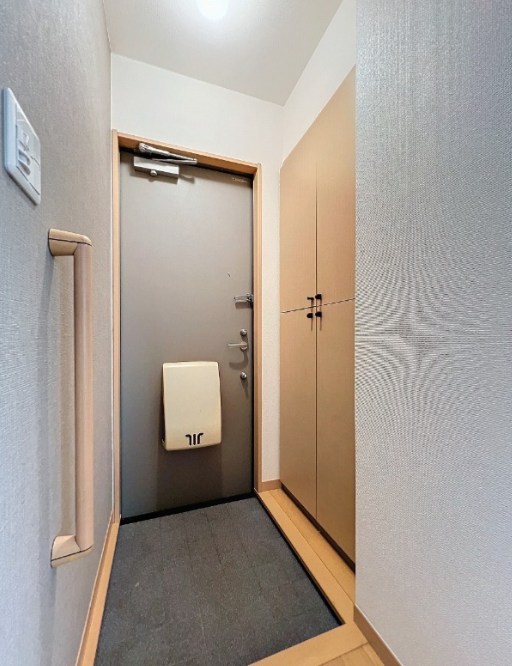 カーサ　フェリーチェ 玄関