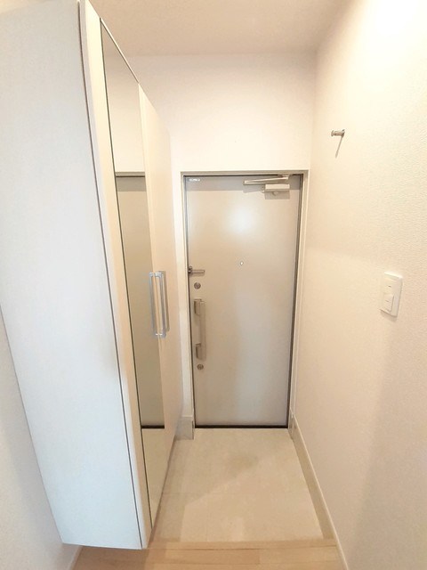 システィコート 玄関