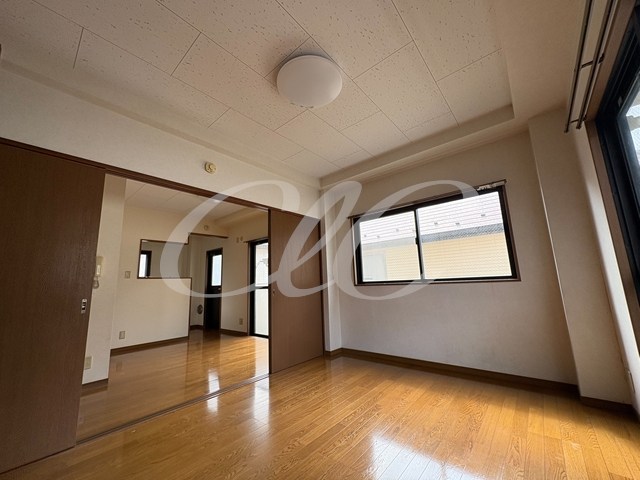 フラッツ ベッドルーム