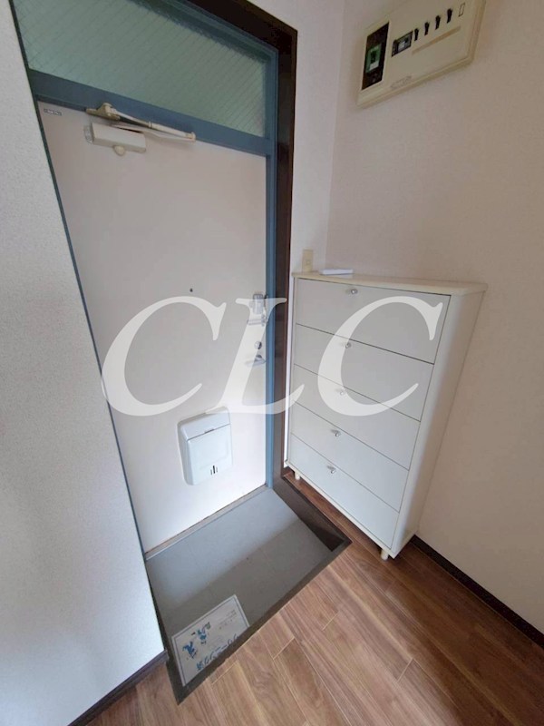 ライフピアモア千束 玄関