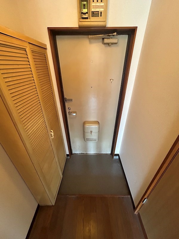 スプリングリッチ 玄関