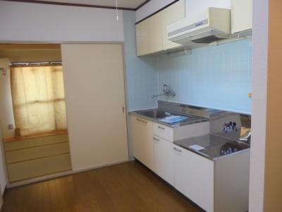 メゾン・ＳＵＧＡⅢ キッチン