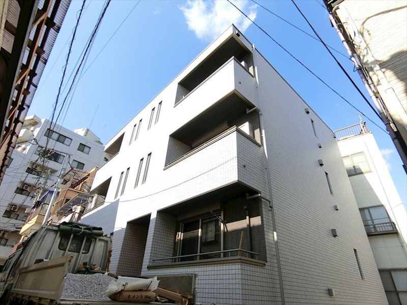 tressaillir de joie（トレサイーユ　ドゥ　ジョワ）  外観