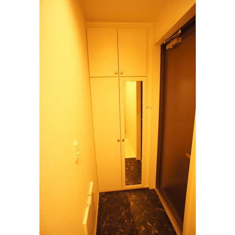 tressaillir de joie（トレサイーユ　ドゥ　ジョワ）  玄関