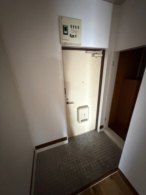 メゾンラッフル  玄関