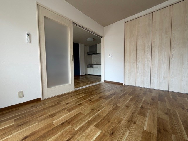 メゾンラッフル  ベッドルーム