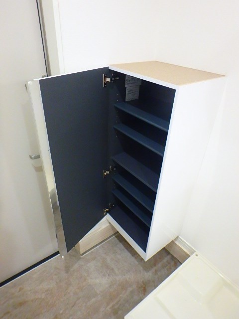 ロブレ平井 玄関