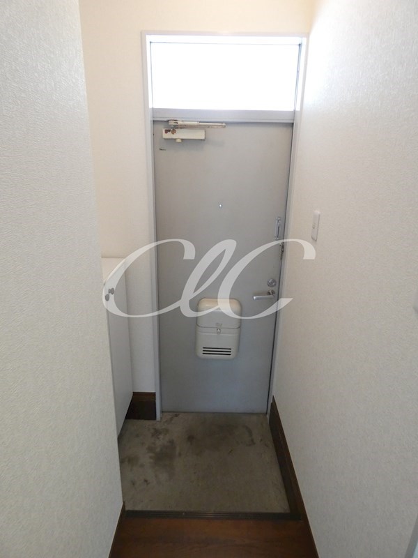 椿センターハイツ 玄関