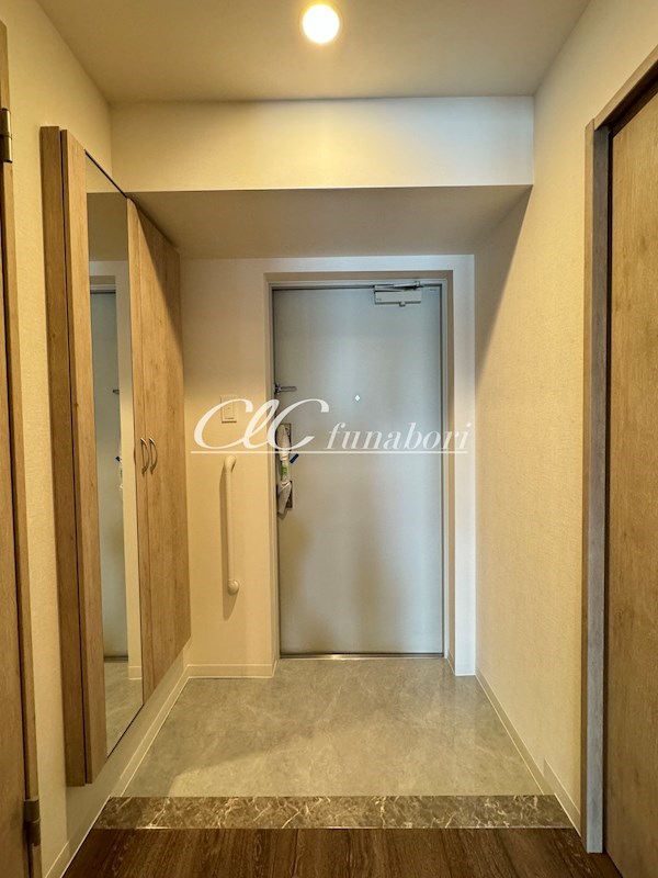 Horizon Residence 玄関