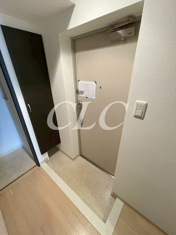 ラ　メゾン　オンズ 玄関