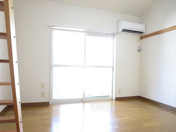 オリーブ ベッドルーム