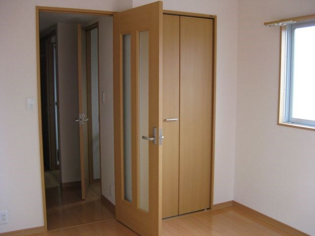 クイーンズコート  ベッドルーム